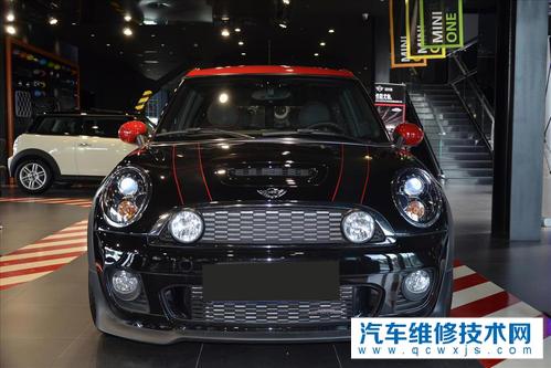 2020款MINIJCW正式上市售价区间为32.58-36.18万元