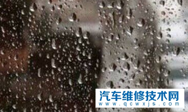 汽车贴膜淋了雨有影响吗？下雨天适合贴膜吗？